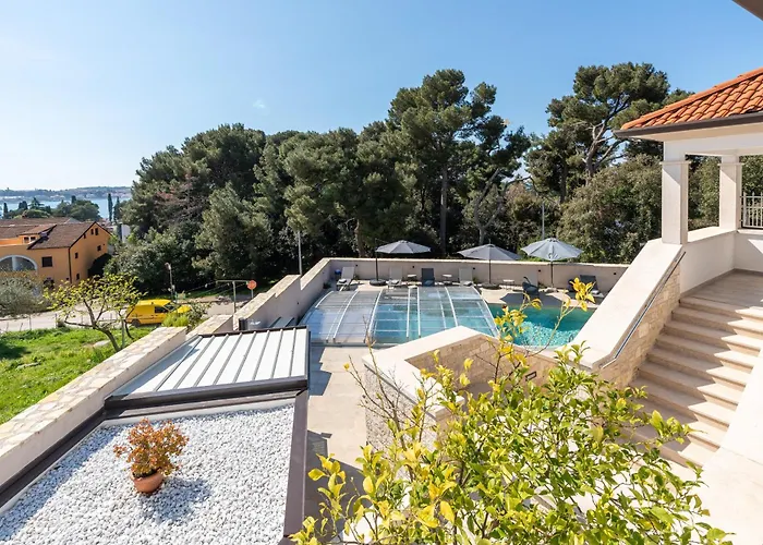 Salteria 3, Pool, Private Territory, Pinery * רוביני